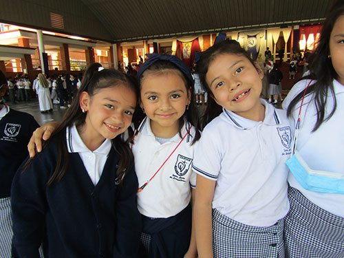 Alumnos en Montesclaros